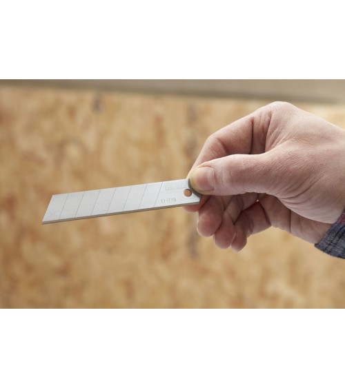 HOJAS PARA CUTTER 18MM STANLEY 50UND